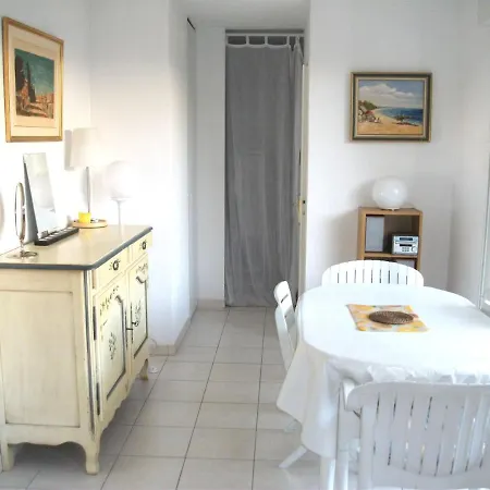 2 Pieces Proche Centre Et Apartment Cavalaire-sur-Mer
